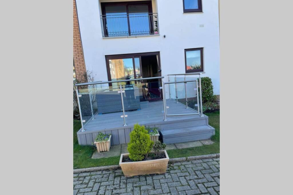 Largs Sea Front, Modern Apartment Eksteriør billede